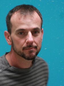 Mugshot of HENNECKE, JAMES
