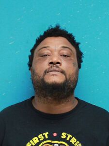 Mugshot of DANIEL, MOSE